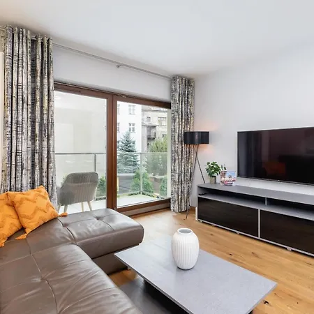 Diamond By Renters Prestige * Kraków